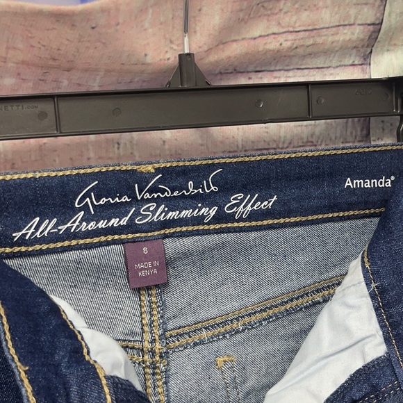 Brand new Woman’s Gloria Vanderbilt jeans. Size 8 - Picture 8 of 14